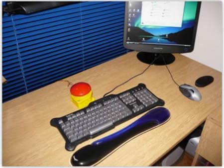 IBM原型机作者讽刺业界 发明“超级Reset按钮”